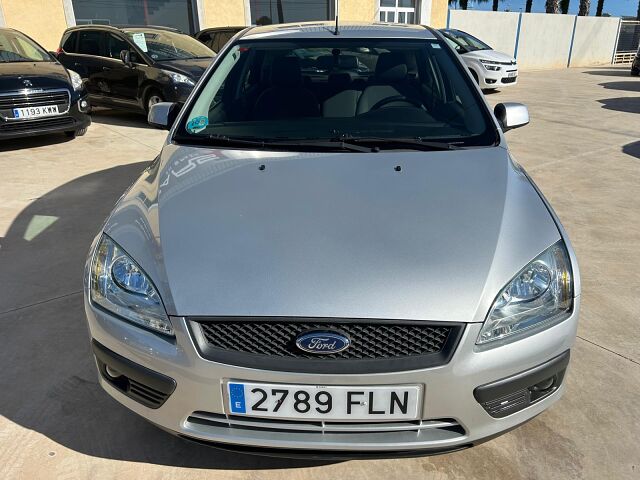 FORD FOCUS TREND 1.6 AUTO SPANISH LHD IN SPAIN ONLY 57000 MILES SUPERB 2007